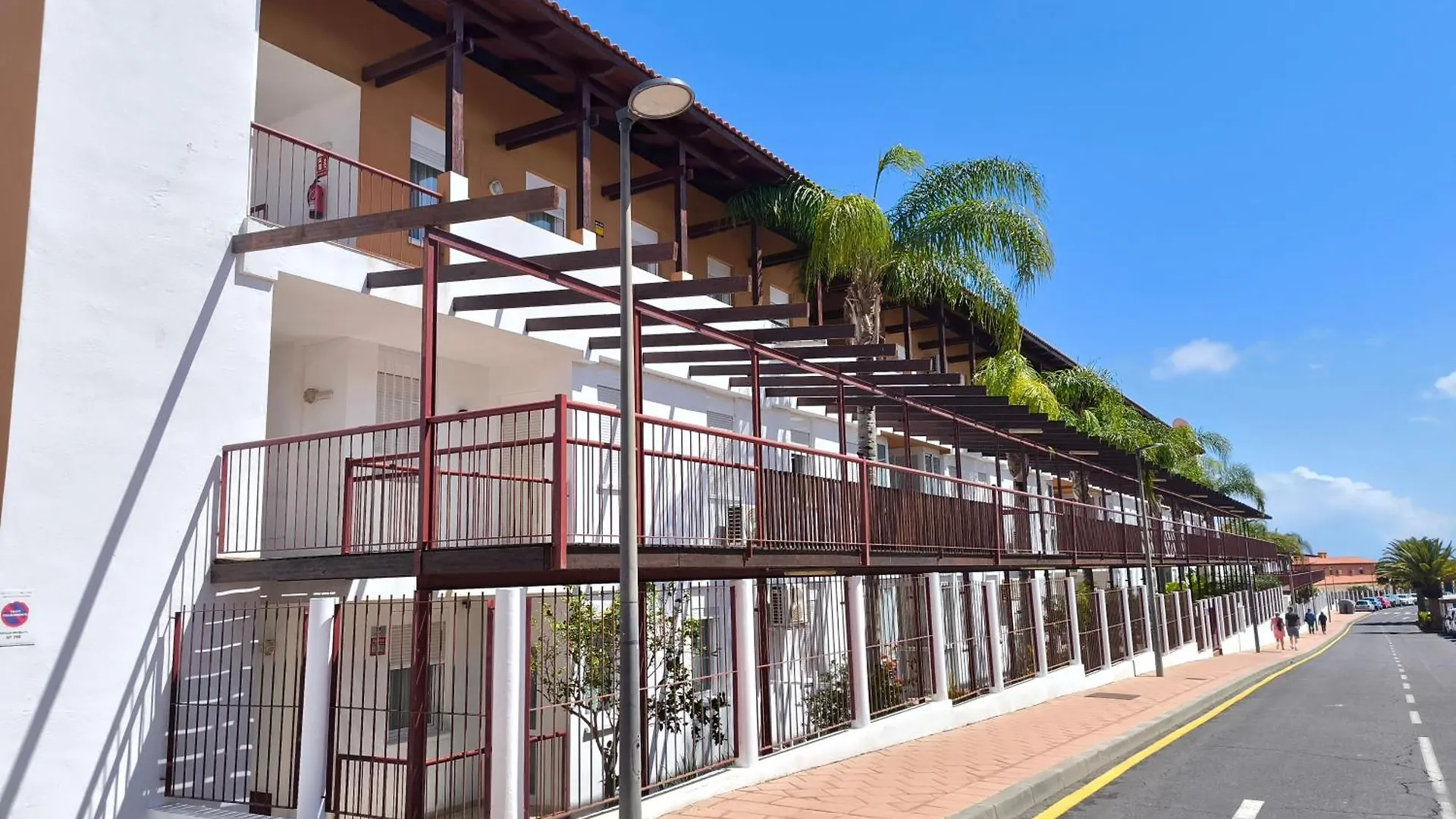 Rentenerife Magec Swing & Sun Amarilla Golf San Miguel de Abona 0*,  Spain